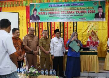 Sekwan DPRD Sumbar Bangga Duta KIP PesselMAN 2 PESSEL
