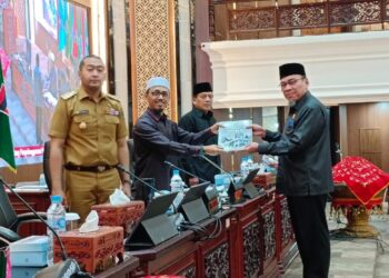 Rapat Paripurna DPRD Sumbar Bahas Ranperda Penyelenggaraan Penyiaran