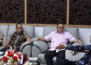 Sekwan Raflis Terangkan Giat DPRD Sumbar pada Anggota DPRD Jambi