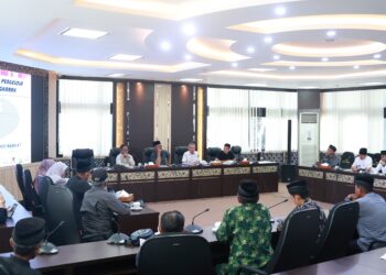 Masyarakat Selingkar Danau Singkarak Keluhkan Rencana Pembangunan PLTS dan PAP Berkurang.