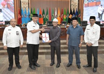 Rapat Paripurna DPRD Sumbar, Gubernur Sampaikan Nota Pengantar Ranperda Perubahan APBD 2024