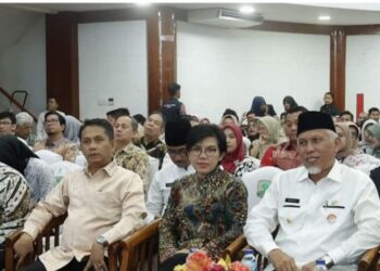Wakil Ketua Sementara DPRD Sumbar Evi Yandri Hadiri Dies Natalis Unand ke-68