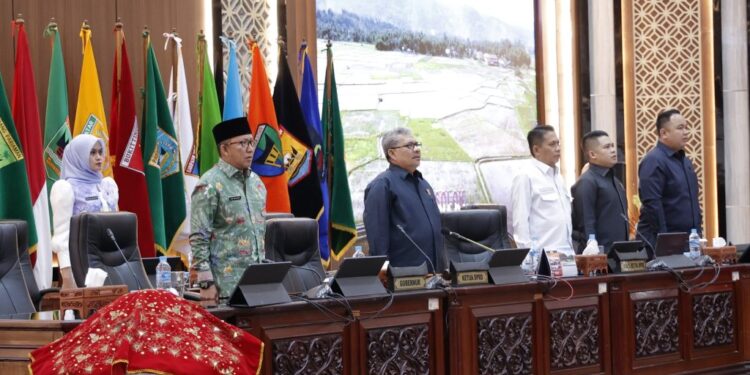 Hari Ini DPRD Sumbar Tetapkan Unsur Pimpinan dan AKD