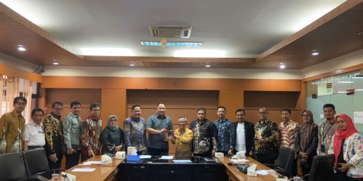 Komisi IV DPRD Sumbar Pelajari Energi Terbarukan dan Pengelolaan Sampah DKJ