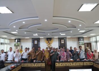 Tenaga Teknis Non ASN Sumbar Datangi DPRD Sumbar