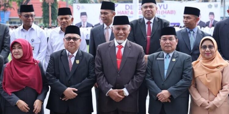 Hadiri Upacara HAB, Ketua DPRD Sumbar Berharap Kemenag Beri Kinerja Jaga Keharmonisan Umat