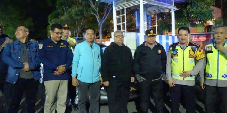 Ikut Patroli bersama Kapolda, Ketua DPRD Sumbar Muhidi Imbau Jaga Kondusifitas Kota Padang