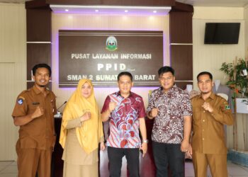 Wakil Ketua kunjungan kerja Ke SMAN 2 Sumbar, Dengar Aspirasi Guru dan Siswa Serta Tinjau Sarana dan Prasarana Asrama Sekolah