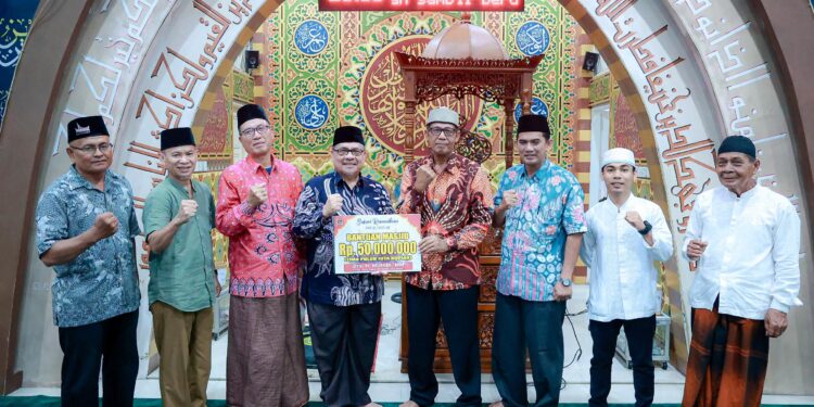 Ketua DPRD Sumbar Ajak Generasi Muda Waspadai Konten Negatif di Media Sosial