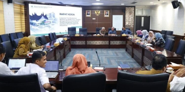 Komisi V DPRD Sumbar Gelar Rapat Kerja Lanjutan Bahas Ranperda Fasilitasi Penyelenggaraan Pesantren