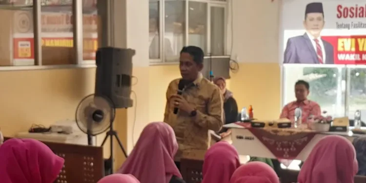 Evi Yandri Sosialisasi Perda Pencegahan Narkoba di SMK 5 Padang