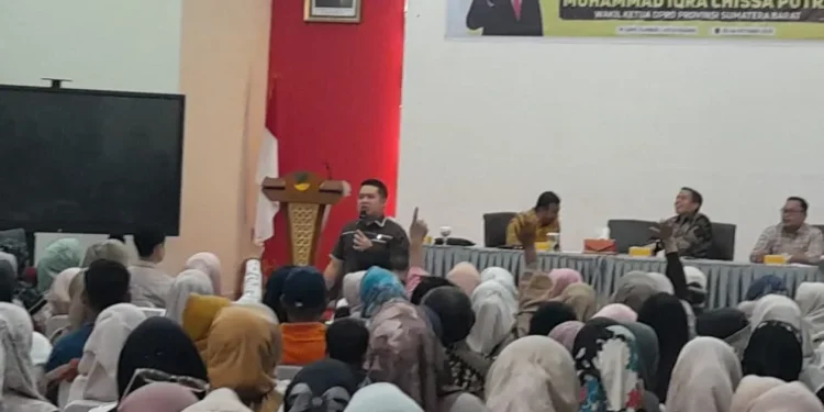 Wakil Ketua DPRD Sumbar Iqra Chissa Gelar Sosper di Pauh
