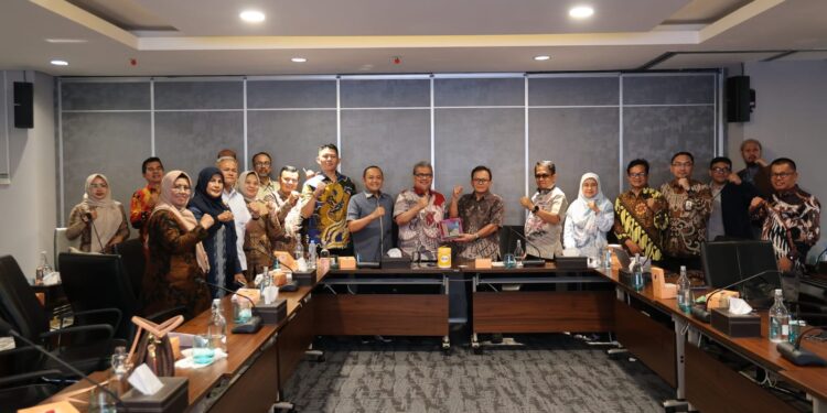 DPRD Sumbar Konsultasi ke Kemendikdasmen, Ranperda Pendidikan Disiapkan untuk Perkuat Karakter Minangkabau dan Daya Saing Global